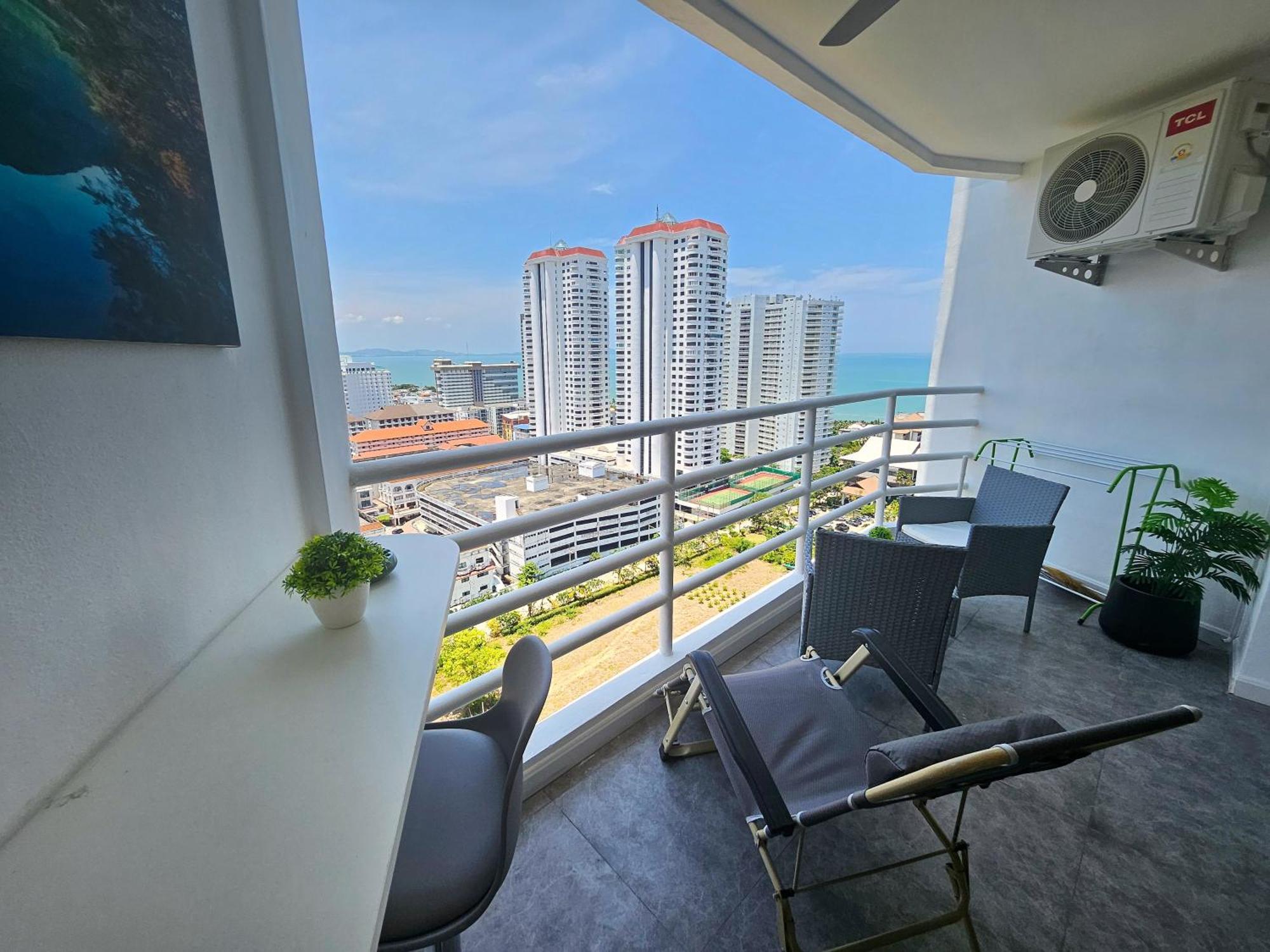View Talay 5 Jomtien Beachfront Pattaja Kültér fotó