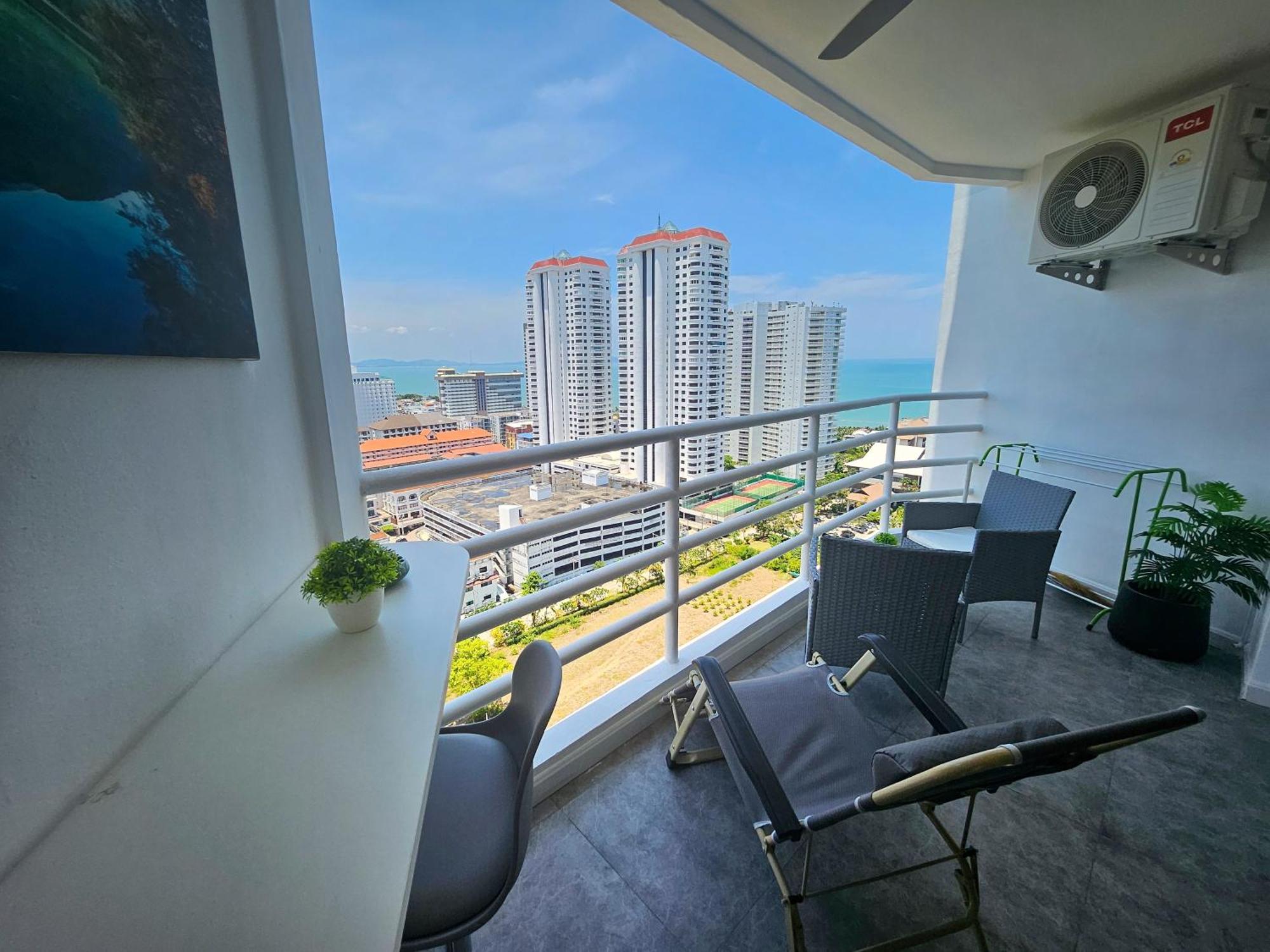 View Talay 5 Jomtien Beachfront Pattaja Kültér fotó