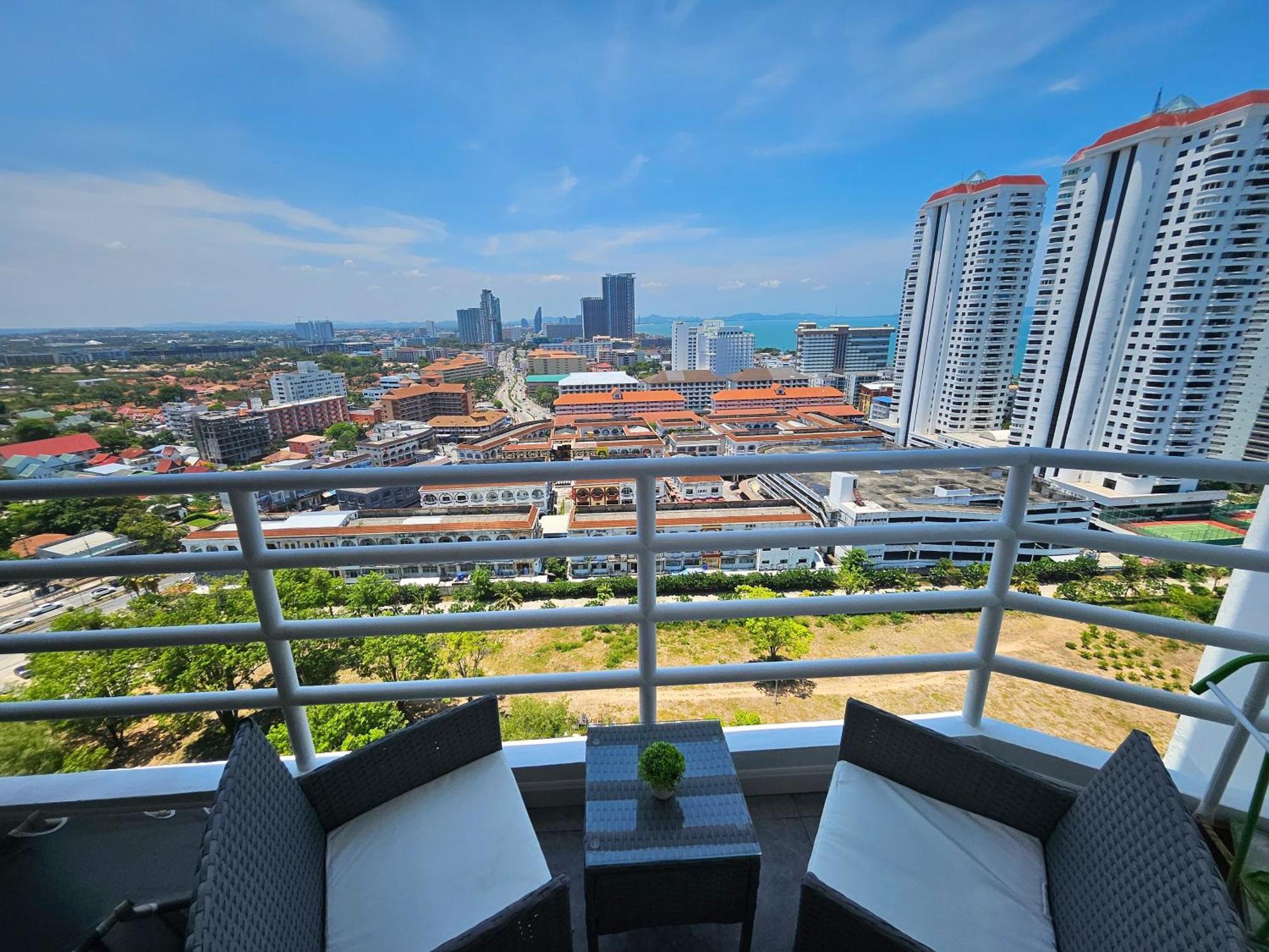 View Talay 5 Jomtien Beachfront Pattaja Kültér fotó