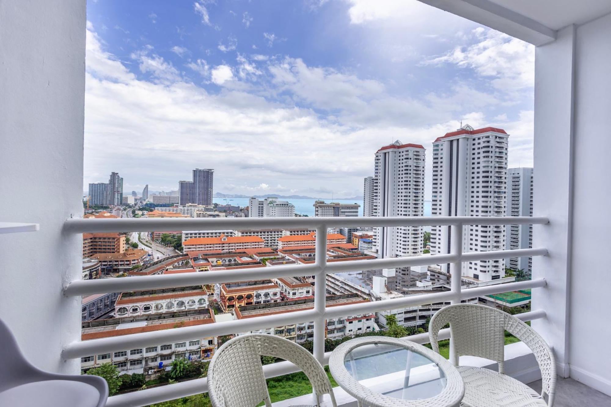 View Talay 5 Jomtien Beachfront Pattaja Kültér fotó